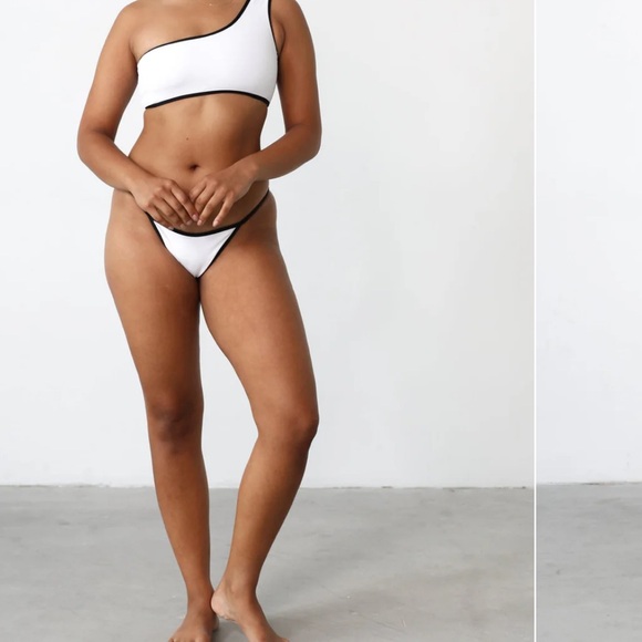 Bikini Set - Picture 3 of 7